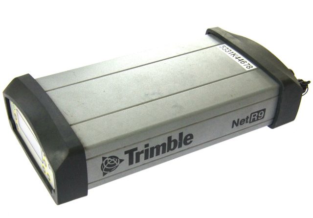 Trimble NetR9