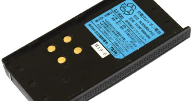 [3L850SS-P1C]HITACHI 日立国際電気 EUM-05FT W形 400Mhz FM無線電話装置 他 バッテリーセル交換