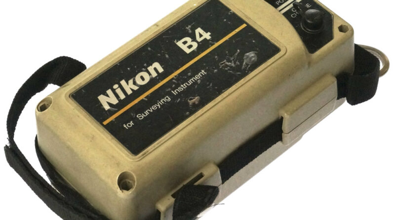 [BATTERY B4]ニコン Nikon B4 外部 バッテリーセル交換