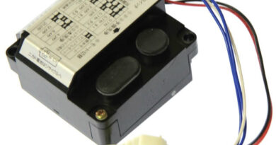 [器具ユニット 器 D-52]LIXIL INAX トイレセンサー バッテリーセル交換