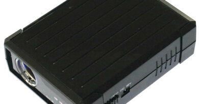 [F300]セイワ SEIWA 車内用品 ドライブレコーダーバックアップ電源 F300 バッテリーソケット バッテリーセル交換