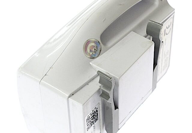 [S.72.0079.2]i-term 業務用床洗浄機 i-mop XL、i-power バッテリーセル交換