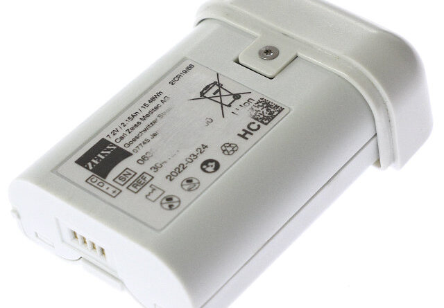 [ZEISS 304121-8046-000]カールツァイス 拡大鏡ライト LED照明システム EyeMag Light Ⅱ 他 バッテリーセル交換