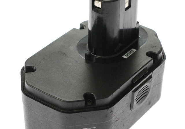 [CI19212-BP]MAC TOOLS コードレスインパクトレンチ 他 バッテリーセル交換