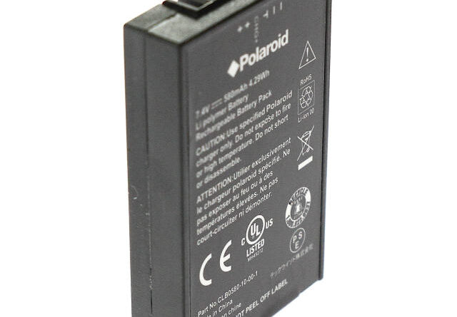 [CLB0580-10-00-1]ポラロイド Polaroid デジタルカメラ Polaroid two. CZJ-05300 他 バッテリーセル交換